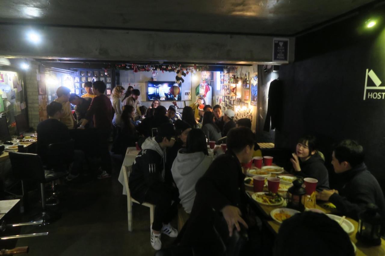 Inno Guesthouse & Bar Hongdae Seoul Bagian luar foto